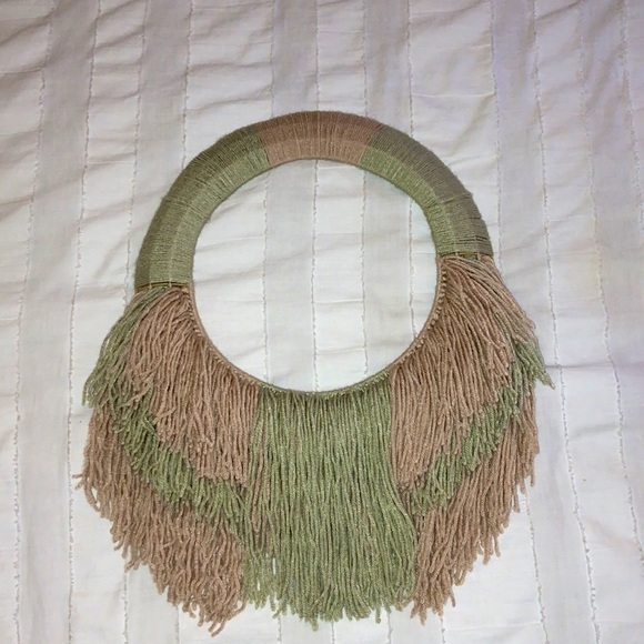 Macramé - Picture 3 of 3